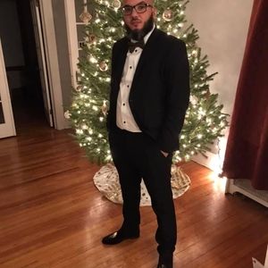 Meet your Posher, Yariel